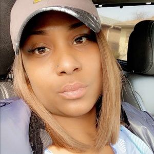 Meet your Posher, Lyz